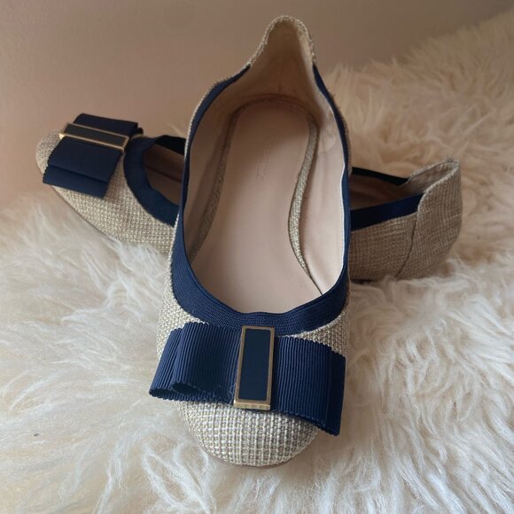 Banana Republic beige jute woven ballet flats with navy bow gold hardware Sz 7.5 - Picture 1 of 6